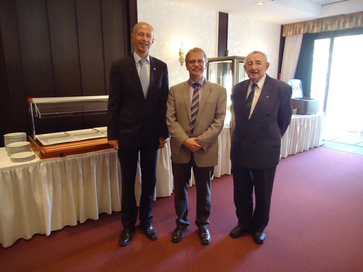 (von links): Landtagsabgeordneter und CDU-Kreisvorsitzender Armin Schwarz, Europaabgeordneter Michael Gahler und Kreisvorsitzender Senioren Union Paul Endt